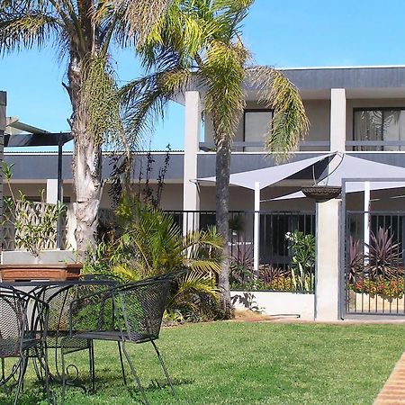 Dongara Old Mill Motel Buitenkant foto